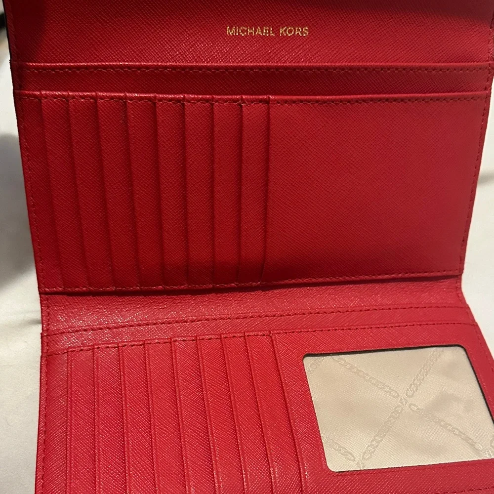 Michael Kors Vibrant Red Wallet - Picture 2 of 6